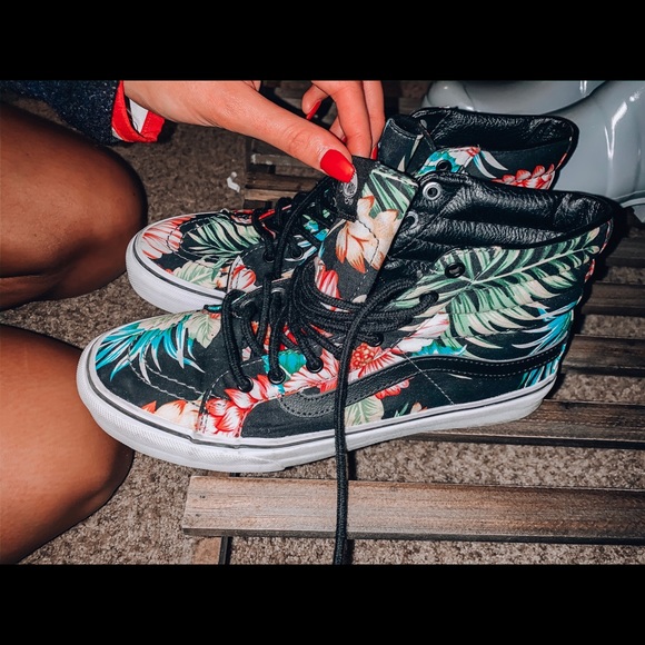 Floral vans - Picture 1 of 2